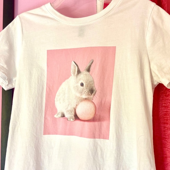 Forever 21 Bunny Rabbit 🐇 Pink/White Graphic Loose-Fit T-Shirt Women’s Small - Picture 2 of 2